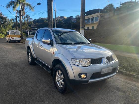 MITSUBISHI L200 TRITON 3.2 HPE 4X4 CD 16V TURBO INTERCOOLER DIESEL 4P AUTOMÁTICO