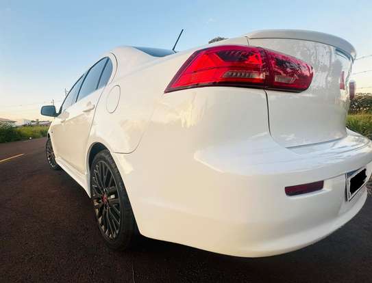 MITSUBISHI-LANCER-2015