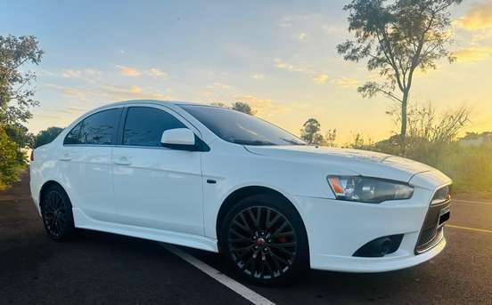MITSUBISHI-LANCER-2015