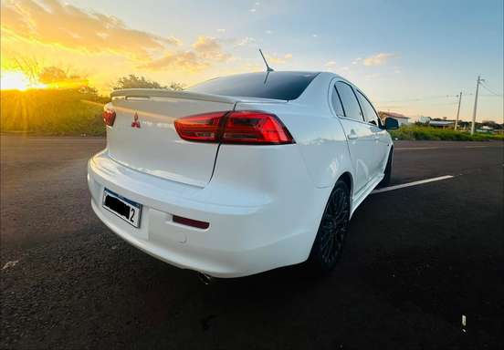 MITSUBISHI-LANCER-2015