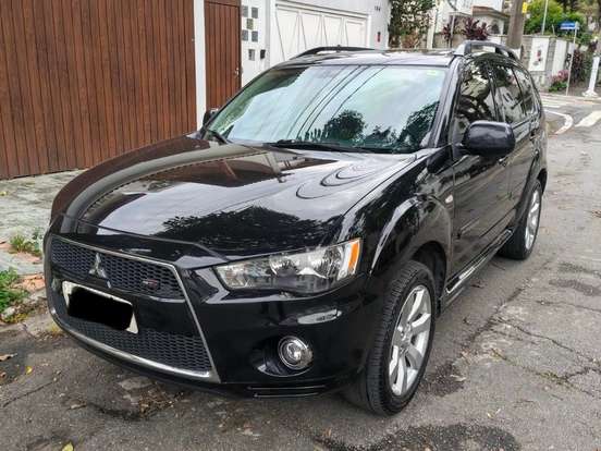 MITSUBISHI-OUTLANDER-3.0 GT 4X4 V6 24V GASOLINA 4P AUTOMÁTICO MITSUBISHI-OUTLANDER-2013