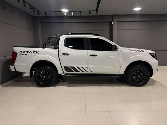 NISSAN-FRONTIER-2023