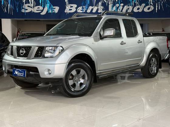 NISSAN FRONTIER 2.5 LE 4X4 CD TURBO ELETRONIC DIESEL 4P MANUAL