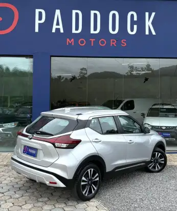 NISSAN-KICKS-2023