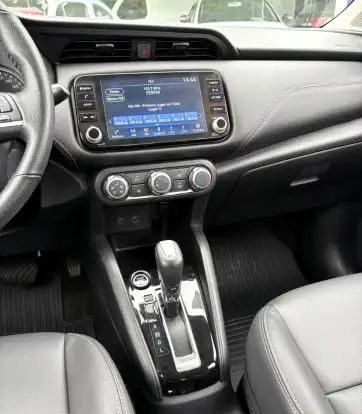 NISSAN-KICKS-2023