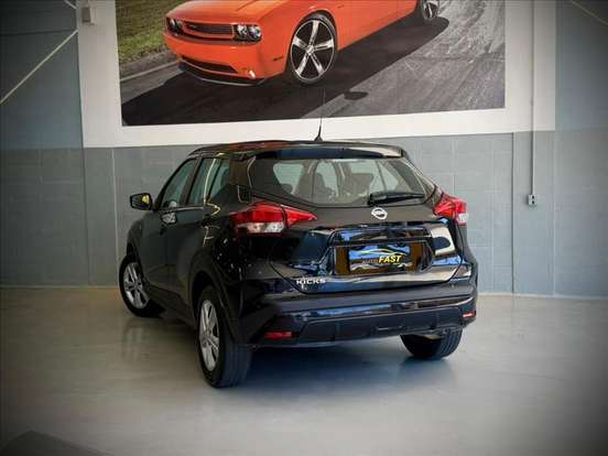 NISSAN-KICKS-2022