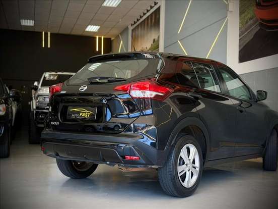 NISSAN-KICKS-2022