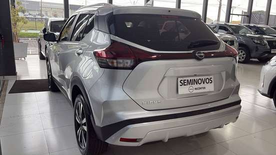 NISSAN-KICKS-2024