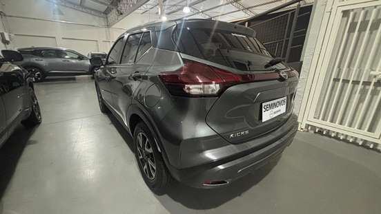 NISSAN-KICKS-2023