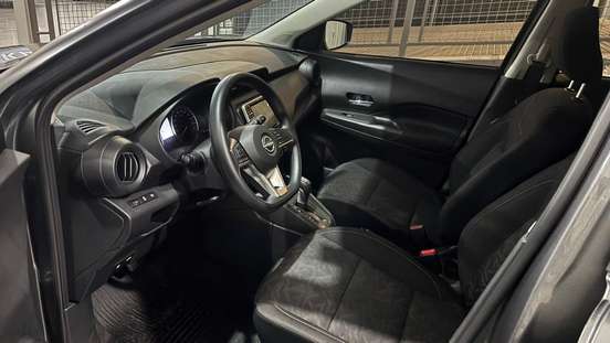 NISSAN-KICKS-2023