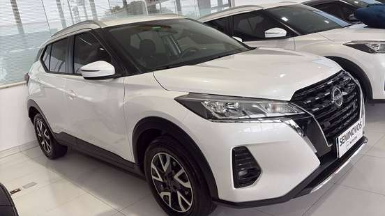 NISSAN-KICKS-2023
