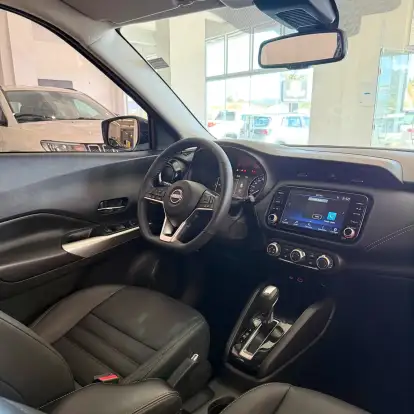 NISSAN-KICKS PLAY-2025