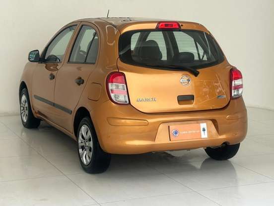 NISSAN-MARCH-2011