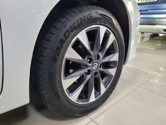 NISSAN-SENTRA-2019