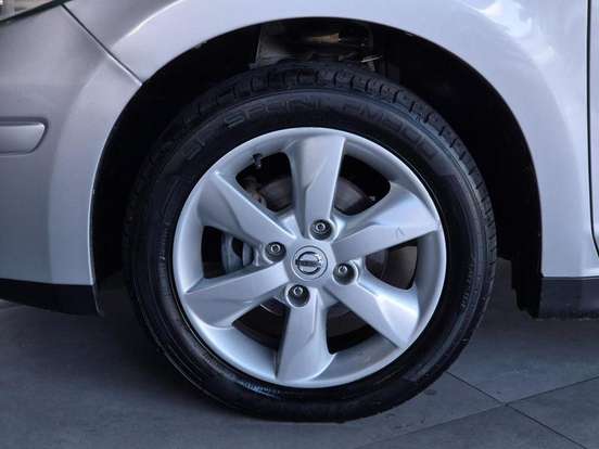 NISSAN-TIIDA-1.8 S 16V FLEX 4P MANUAL NISSAN-TIIDA-2012
