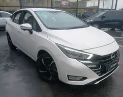 NISSAN VERSA 1.6 16V FLEX EXCLUSIVE XTRONIC NISSAN VERSA 1.6 16V FLEX EXCLUSIVE XTRONIC