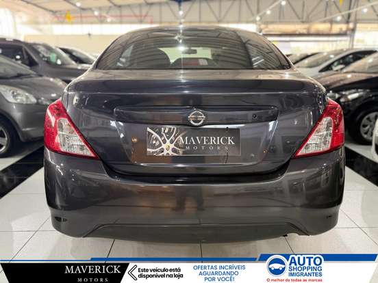 NISSAN-VERSA-2018