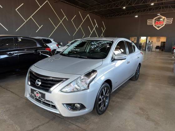 NISSAN VERSA 1.6 16V FLEXSTART UNIQUE 4P MANUAL