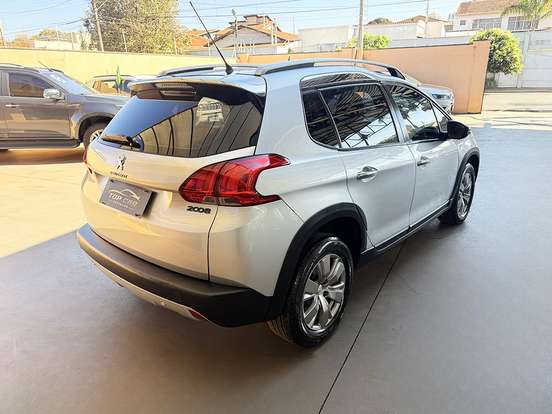 PEUGEOT-2008-2016