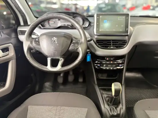 PEUGEOT-208-1.2 ALLURE 12V FLEX 4P MANUAL PEUGEOT-208-2017