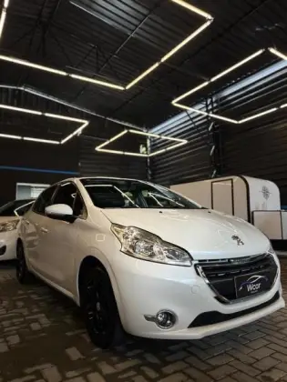 PEUGEOT 208 1.6 GRIFFE 16V FLEX 4P MANUAL PEUGEOT 208 1.6 GRIFFE 16V FLEX 4P MANUAL