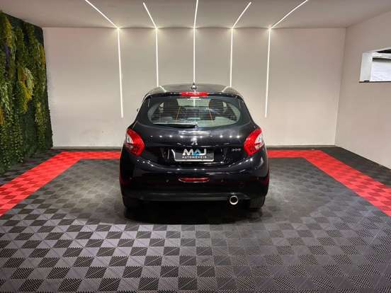 PEUGEOT-208-1.6 GRIFFE 16V FLEX 4P MANUAL PEUGEOT-208-2013