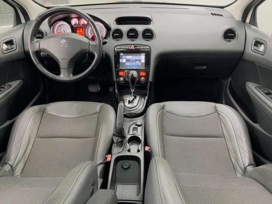 PEUGEOT-308-2016