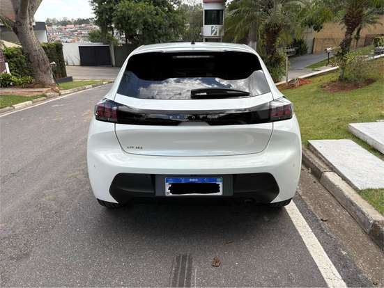 PEUGEOT-208-2022