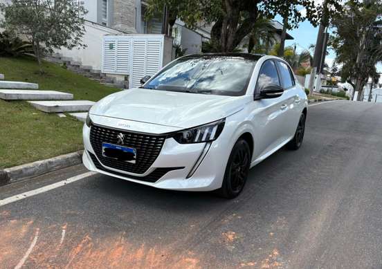 PEUGEOT-208-2022