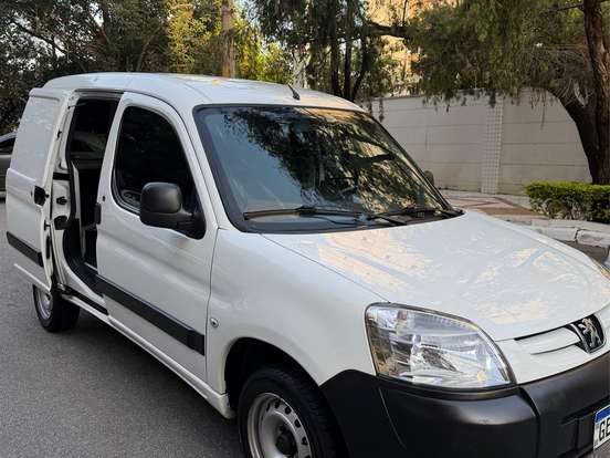 PEUGEOT-PARTNER-1.6 FURGÃO 800KG 16V FLEX 3P MANUAL PEUGEOT-PARTNER-2021