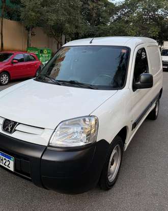 PEUGEOT-PARTNER-2021
