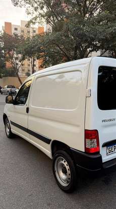 PEUGEOT-PARTNER-2021