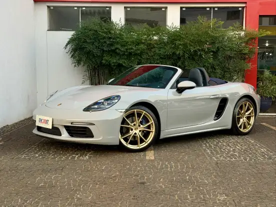 PORSCHE-718-2024