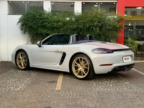 PORSCHE-718-2024