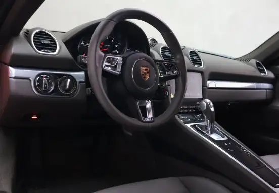 PORSCHE-718-2024