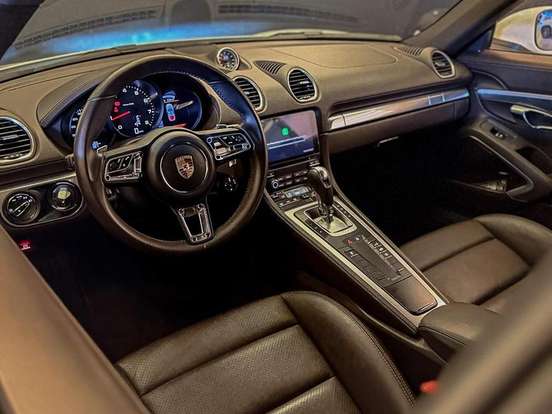 PORSCHE-718-2023