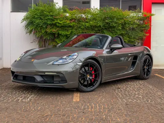 PORSCHE-718-2025