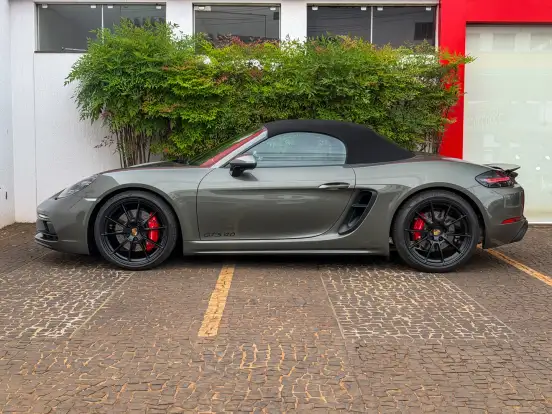 PORSCHE-718-2025