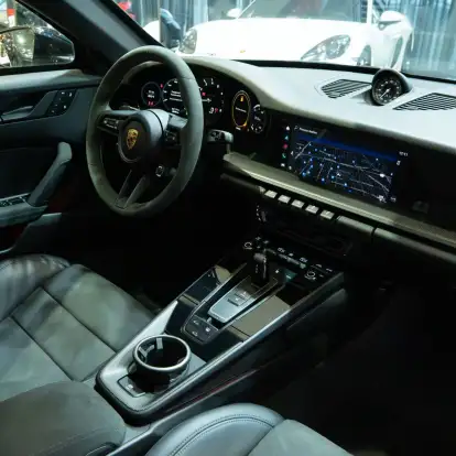 PORSCHE-911-2023