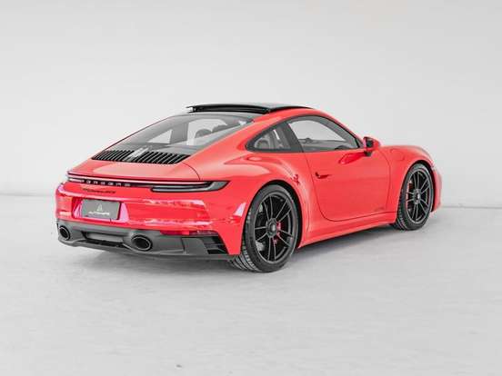 PORSCHE-911-2024