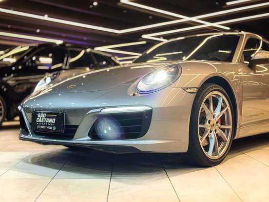 PORSCHE-911-2016
