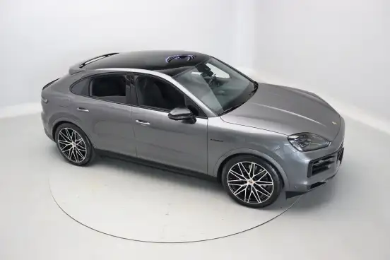 PORSCHE-CAYENNE-2025