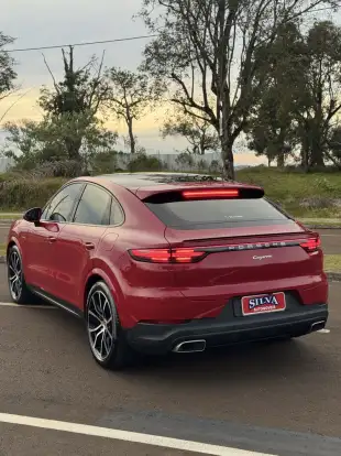 PORSCHE-CAYENNE-2021