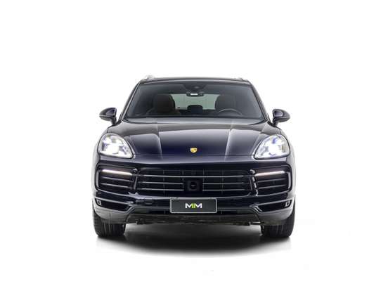 PORSCHE-CAYENNE-2022