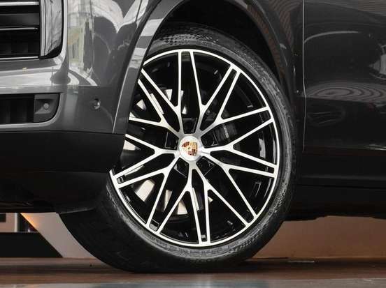 PORSCHE-CAYENNE-2024