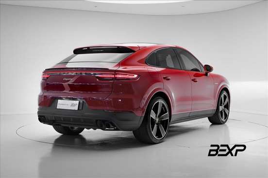 PORSCHE-CAYENNE-2021
