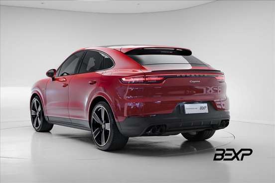 PORSCHE-CAYENNE-2021