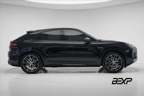 PORSCHE-CAYENNE-2024