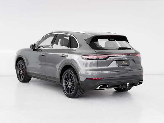 PORSCHE-CAYENNE-2018