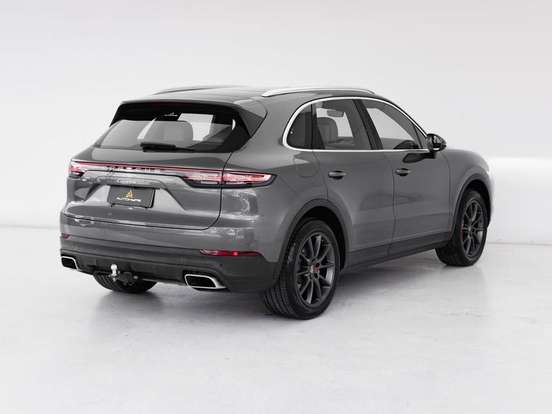 PORSCHE-CAYENNE-2018